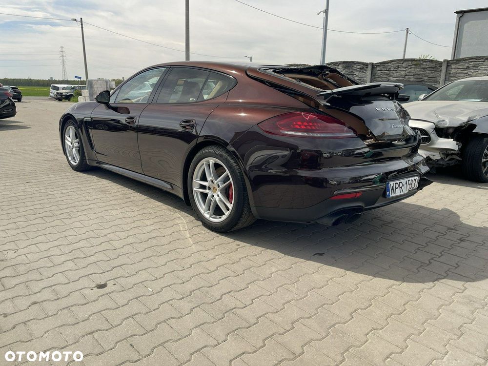 Porsche Panamera GTS PDK - 2