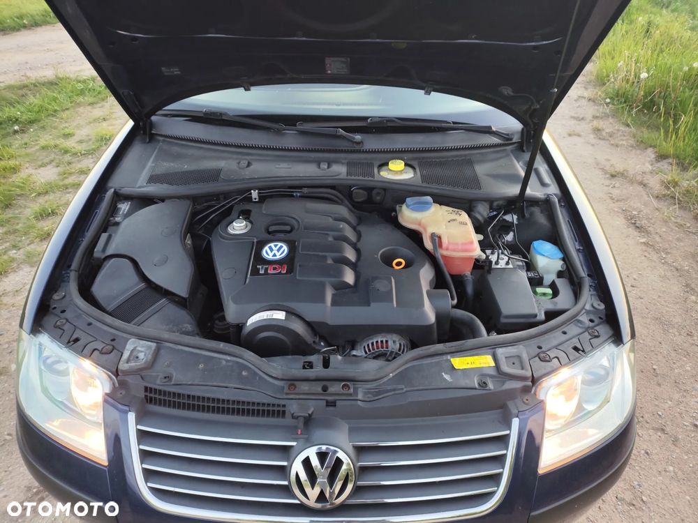 Volkswagen Passat 1.9 TDI Comfortline Family - 10
