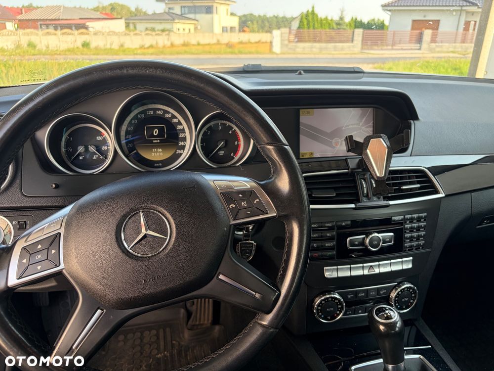 Mercedes-Benz Klasa C 200 CDI BlueEff Avantgarde - 9