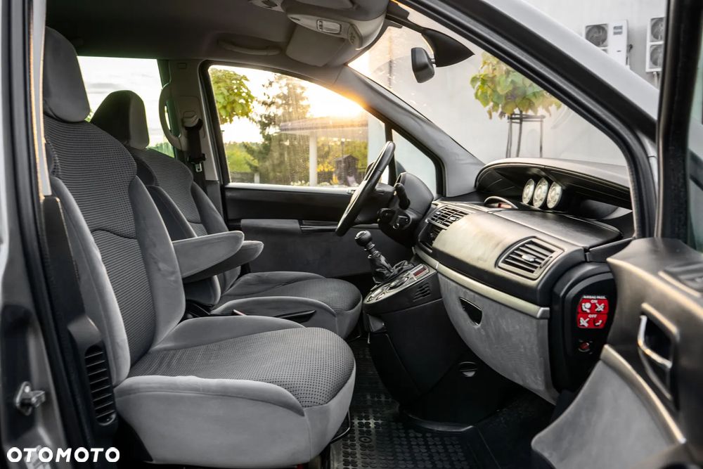 Peugeot 807 2.0 HDi Premium - 34