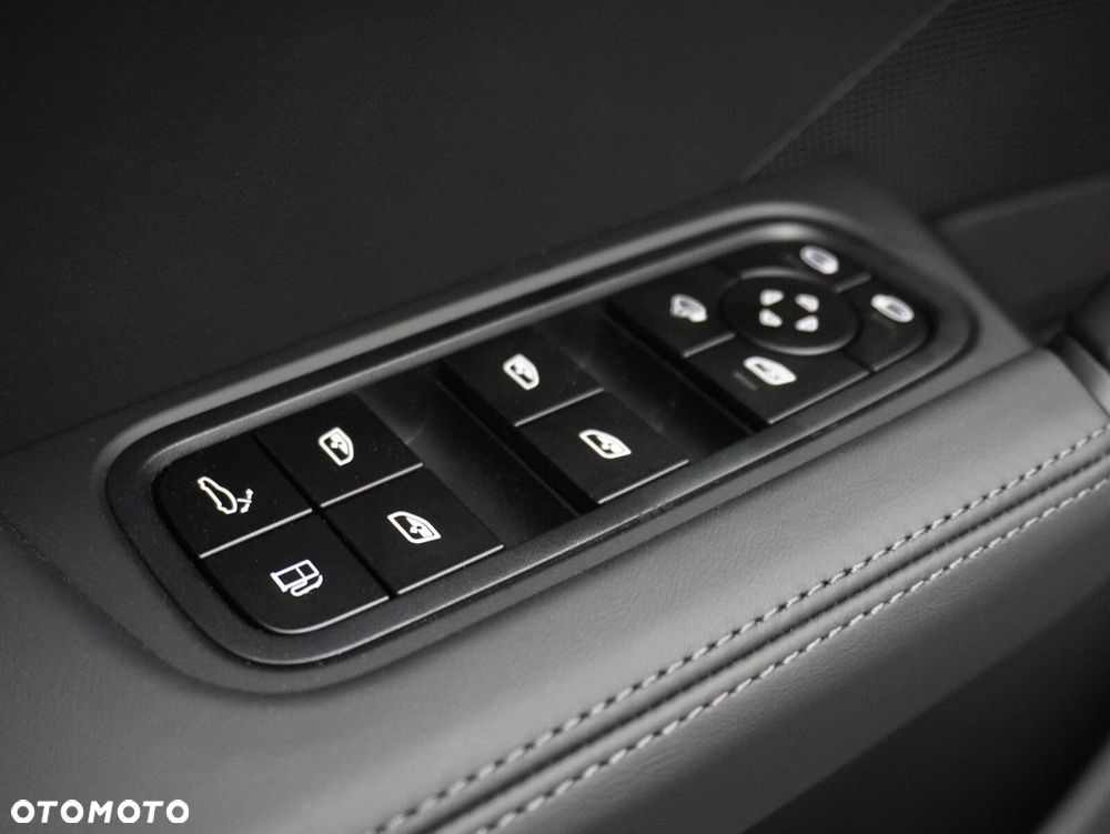 Porsche Cayenne E-Hybrid PHEV Black Edition - 21