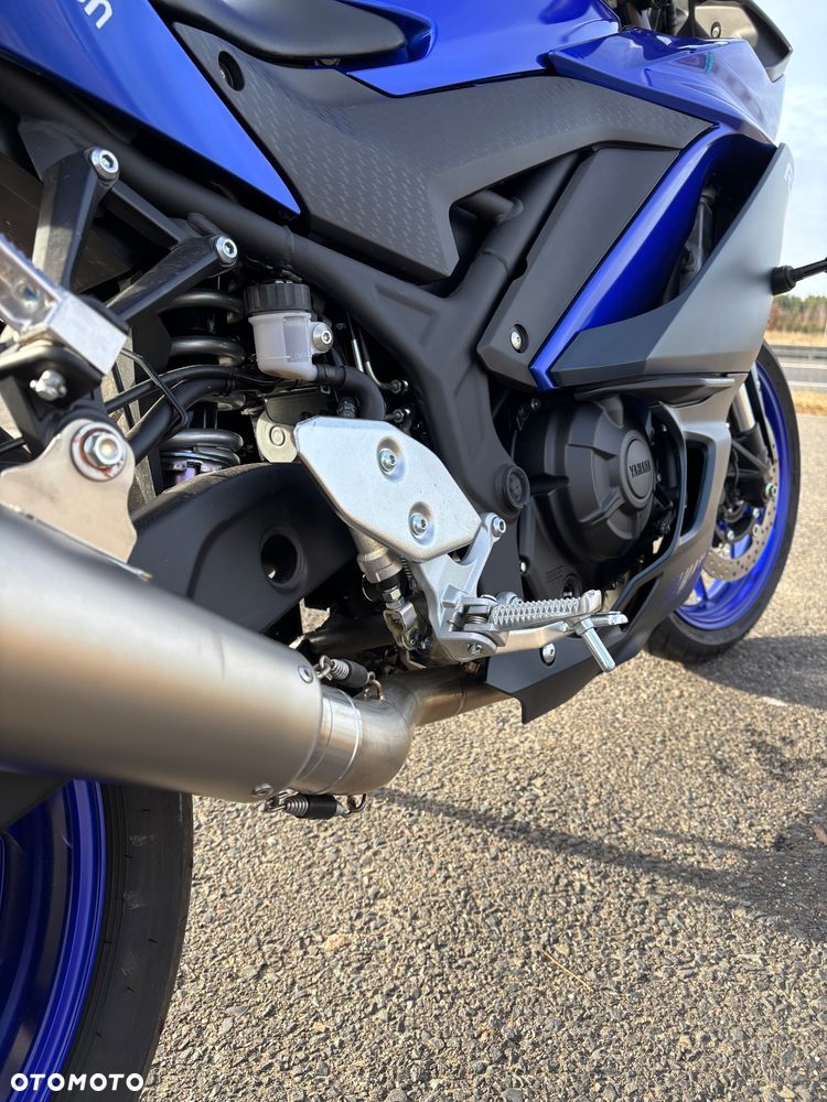 Yamaha R3 - 13
