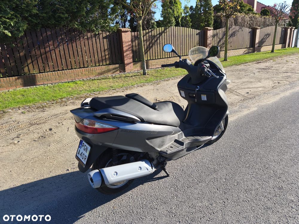 Suzuki Burgman - 7