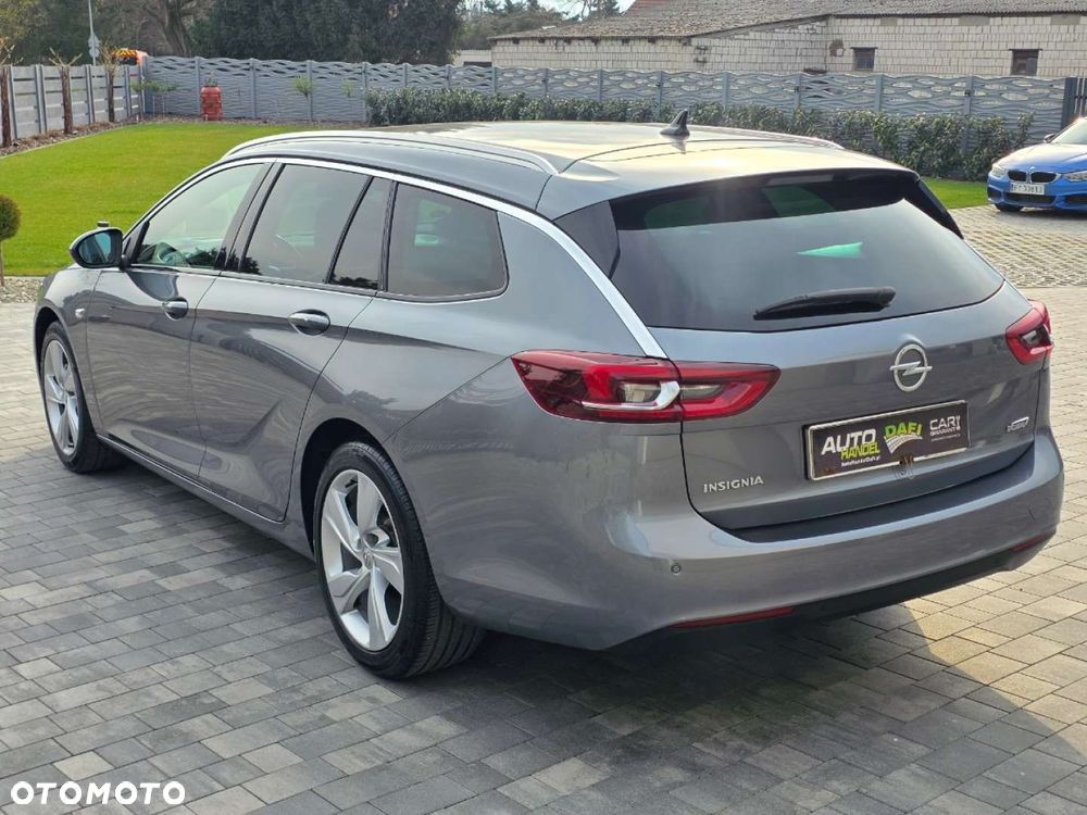Opel Insignia - 36