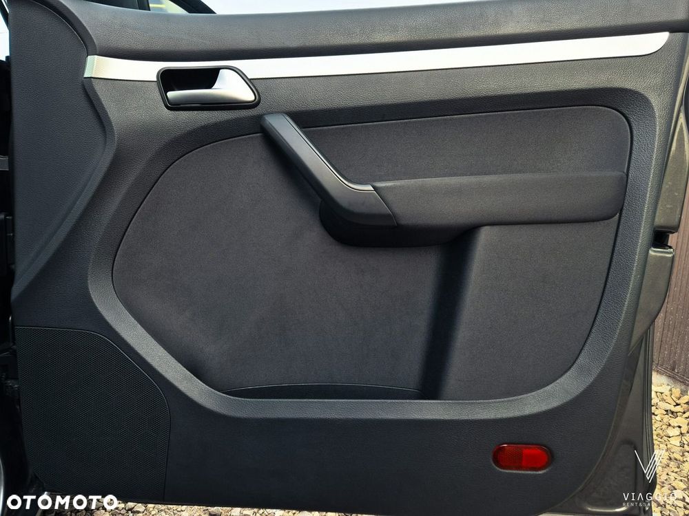 Volkswagen Touran 2.0 TDI Highline - 24