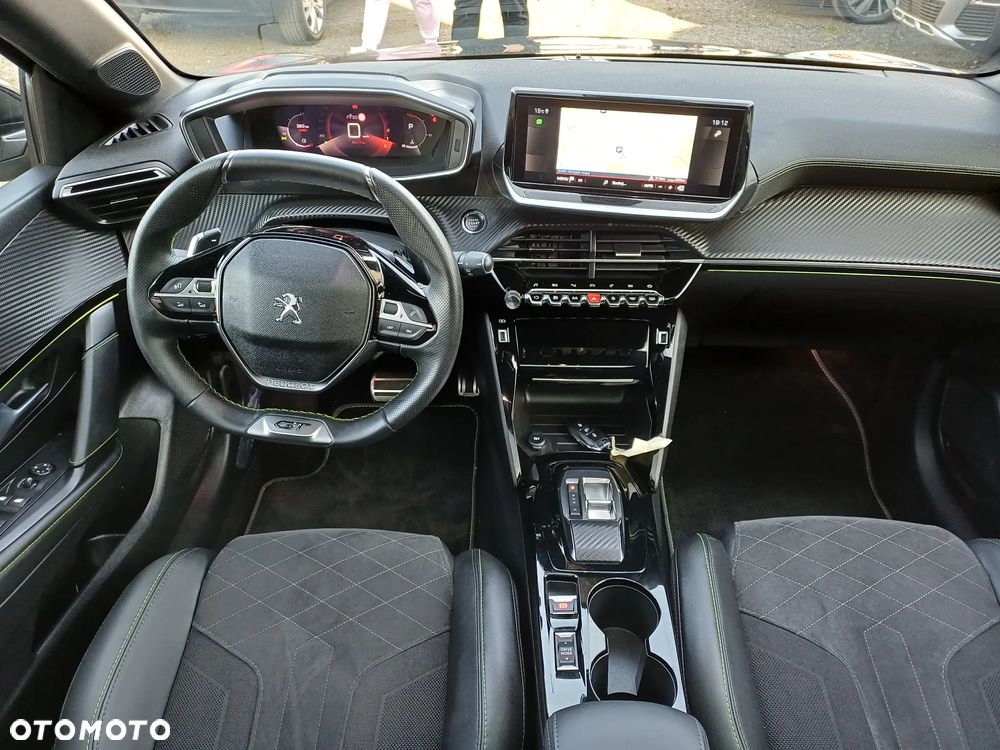 Peugeot 208 PureTech 100 EAT8 GT - 27