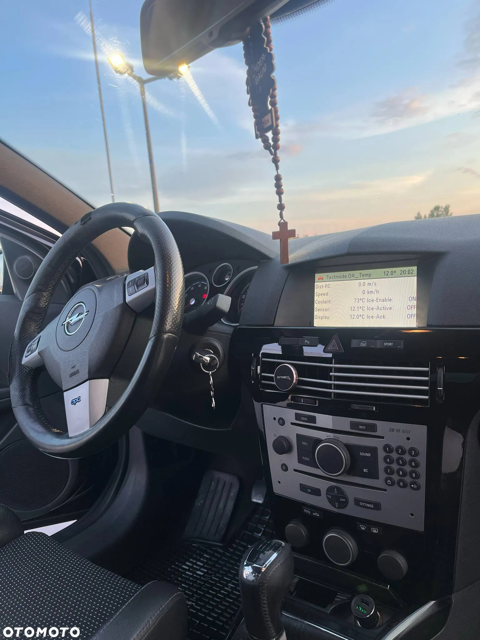 Opel Astra III GTC 2.0 T OPC - 9