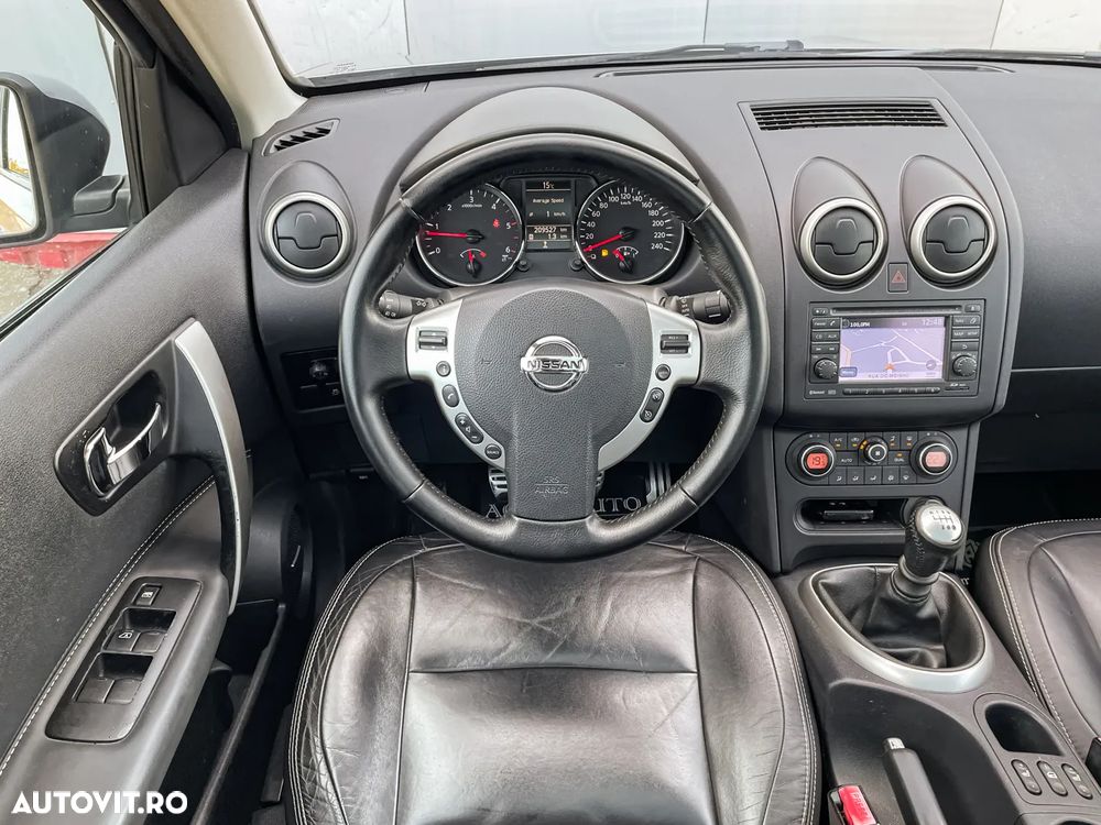Nissan Qashqai 2.0 dCi DPF tekna - 14