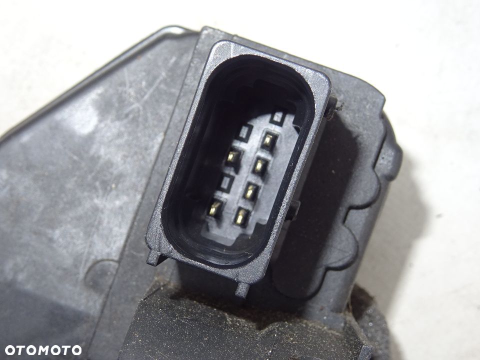 OPEL INSIGNIA ZAMEK DRZWI PRAWYCH TYLNYCH PRAWY TYŁ EUROPA 6-PIN - 7
