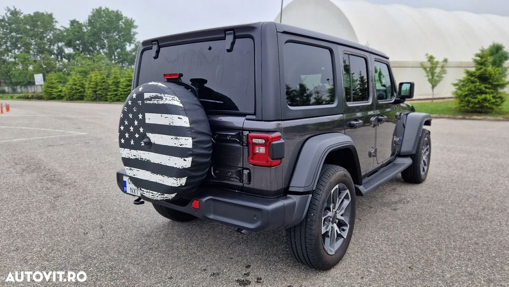 Jeep Wrangler - 4