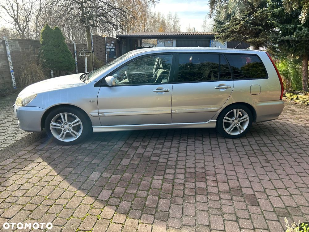 Mitsubishi Lancer 1.6 Sport - 11