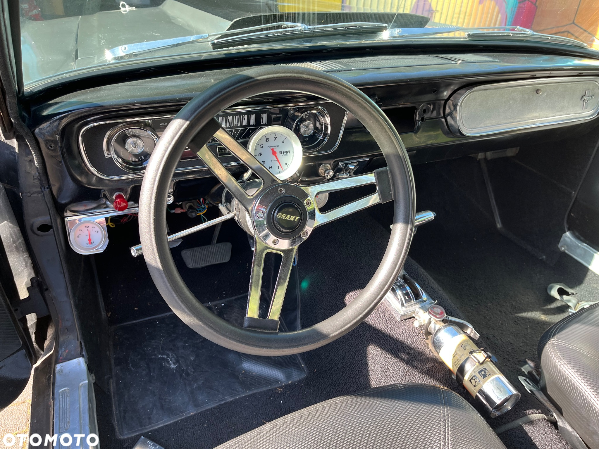 Ford Mustang - 7