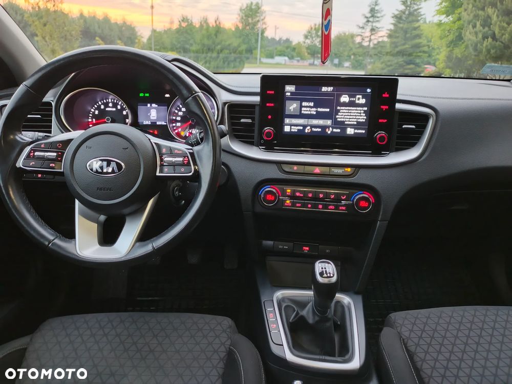 Kia Ceed 1.4 T-GDI L - 17