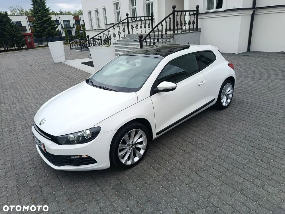 Volkswagen Scirocco 1.4 TSI DSG Edition - 4