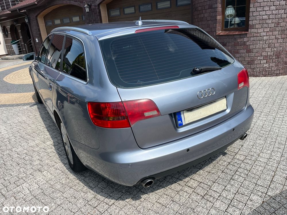 Audi A6 Avant 2.4 - 10