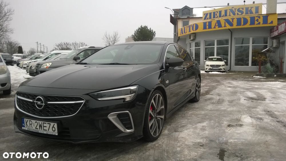 Opel Insignia 2.0 T 4x4 GSi + S&S