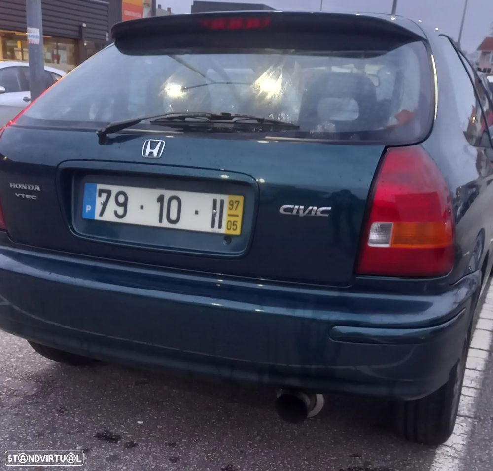 Honda Civic 1.5i LS - 4