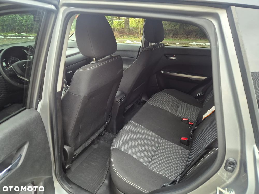 Suzuki Vitara 1.4 Boosterjet Hybrid Automatik Comfort - 16