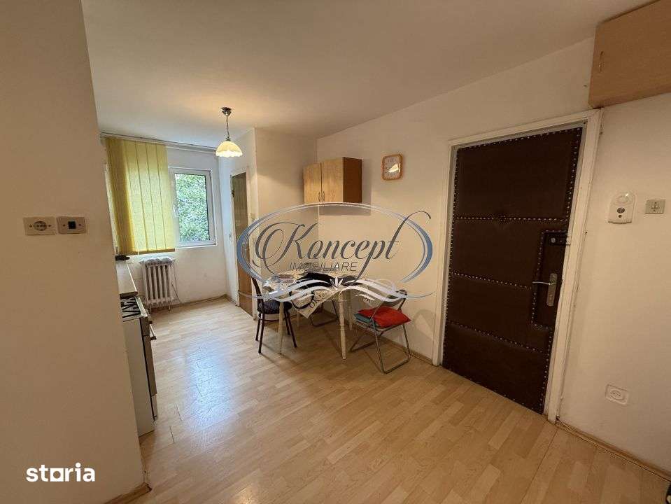 3 camere decomandat, Manastur, etaj 3 — fotografia 1