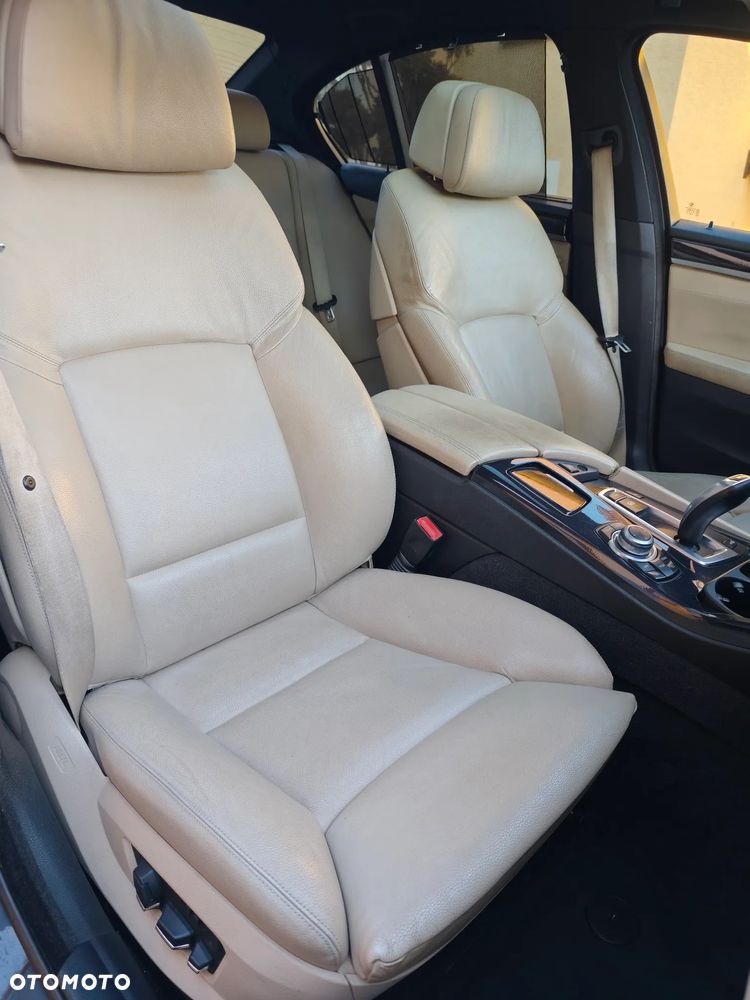 BMW Seria 5 - 16
