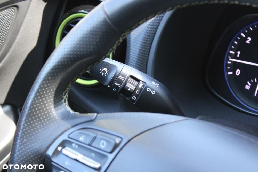 Hyundai Kona - 25