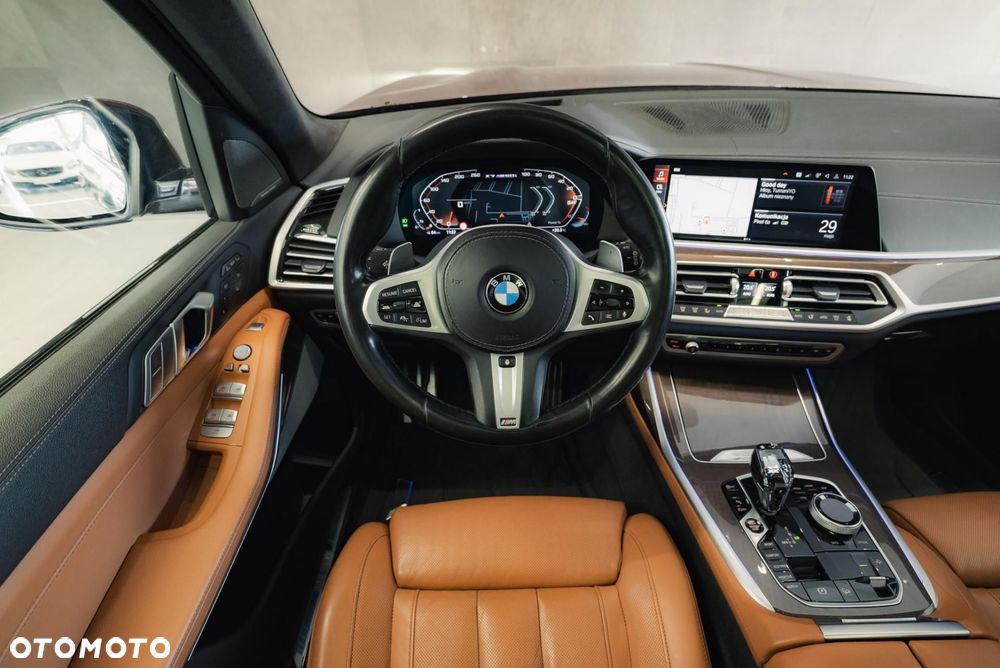 BMW X7 M50i sport - 12
