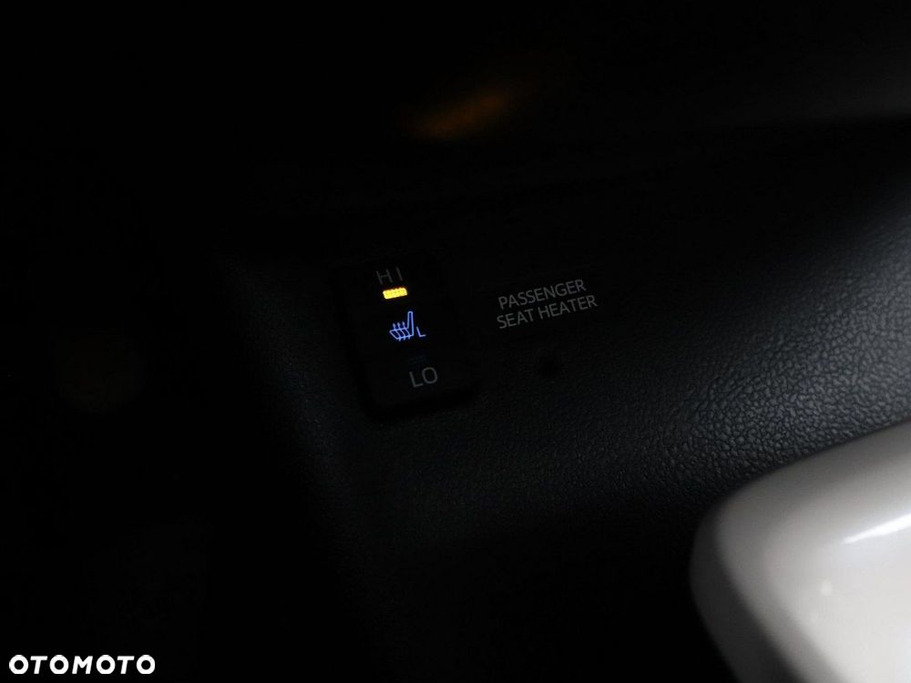 Toyota Prius 1.8 Hybrid Premium - 30