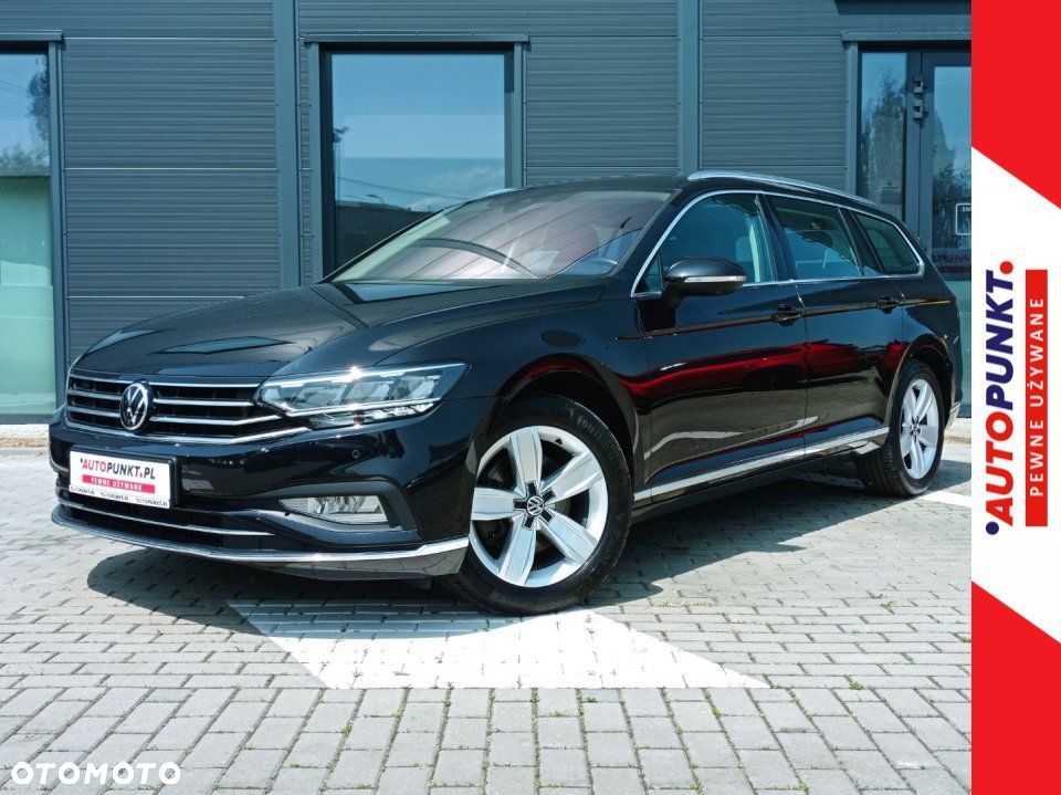 Volkswagen Passat - 1