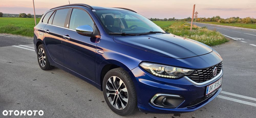 Fiat Tipo 1.4 T-Jet Mirror - 1
