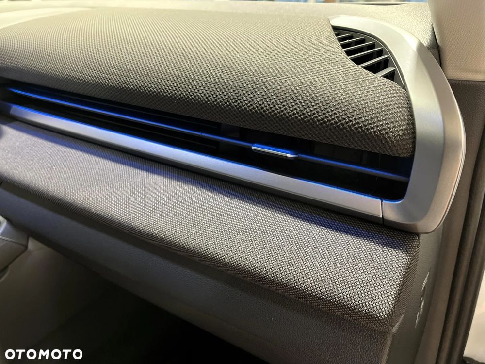 Volkswagen T-Roc 1.5 eTSI Life DSG - 32