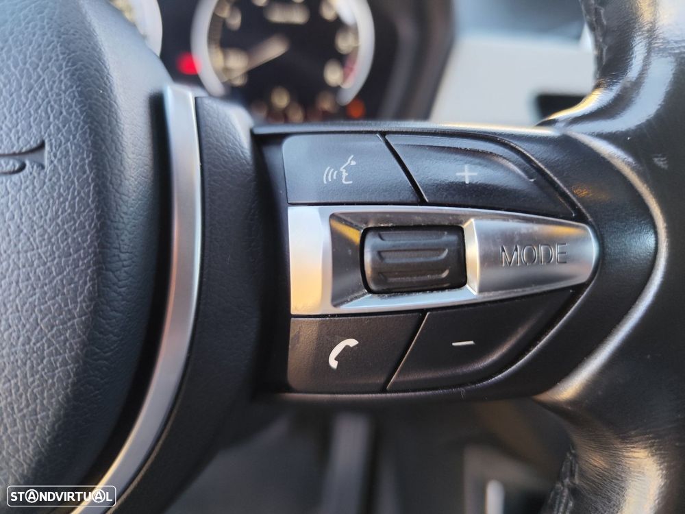 BMW X2 18 d sDrive Auto X Pack M - 29