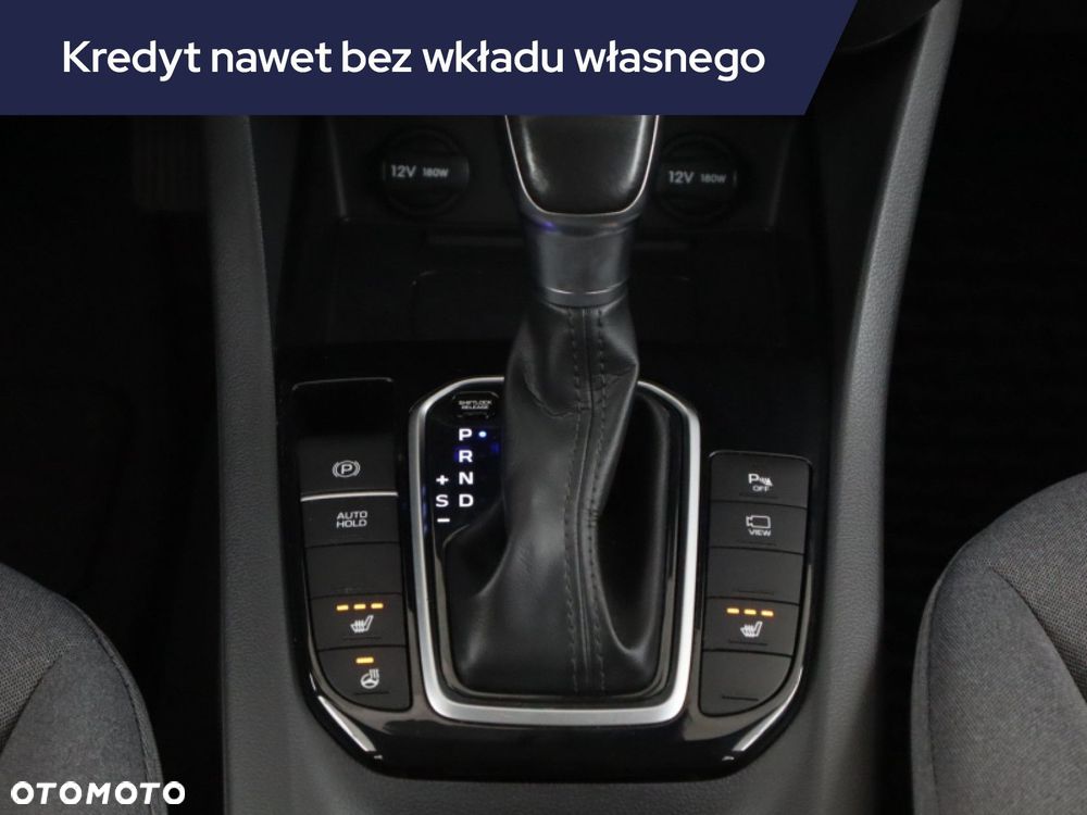 Hyundai IONIQ - 19