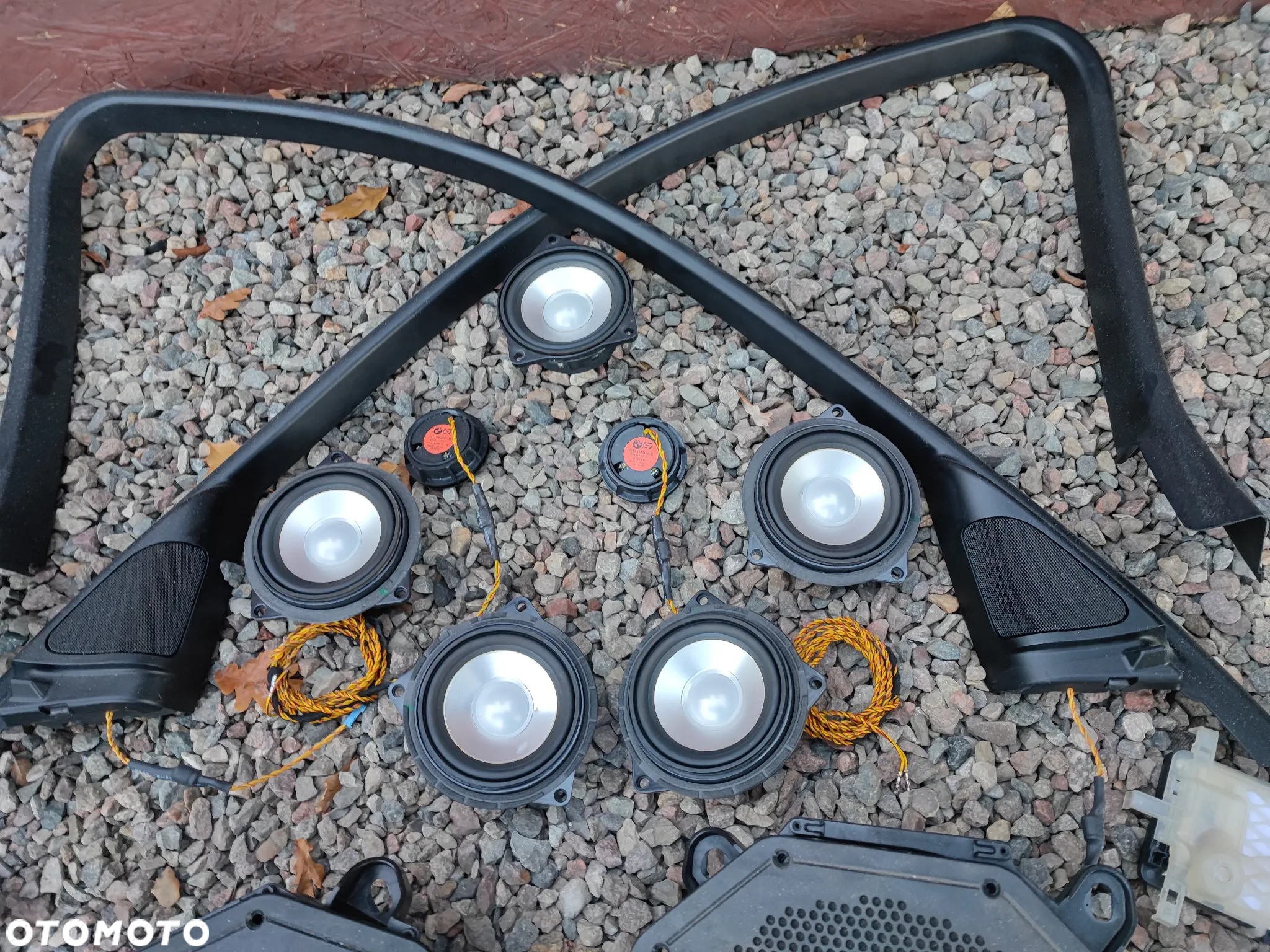 BMW E91 / E91 LCI ORYGINALNY KOMPLET NAGŁOŚNIENIA LOGIC 7 ( WZMACNIACZ + KPL. WIĄZKA + GŁOŚNIKI + OBUDOWY ) O NR. 65 13 6 954 877 / 65 13 6 942 462 / 65 13 6 925 336 OEM W BARDZO DOBRYM STANIE - 31