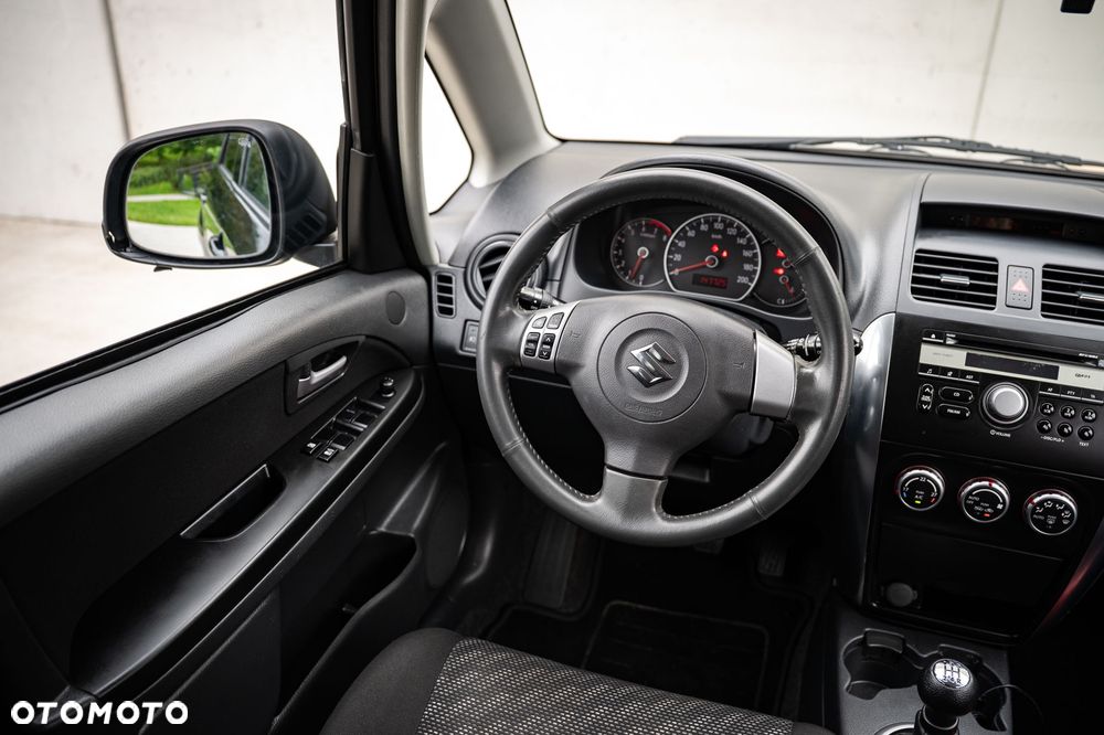 Suzuki SX4 1.6 GLX / Comfort - 22