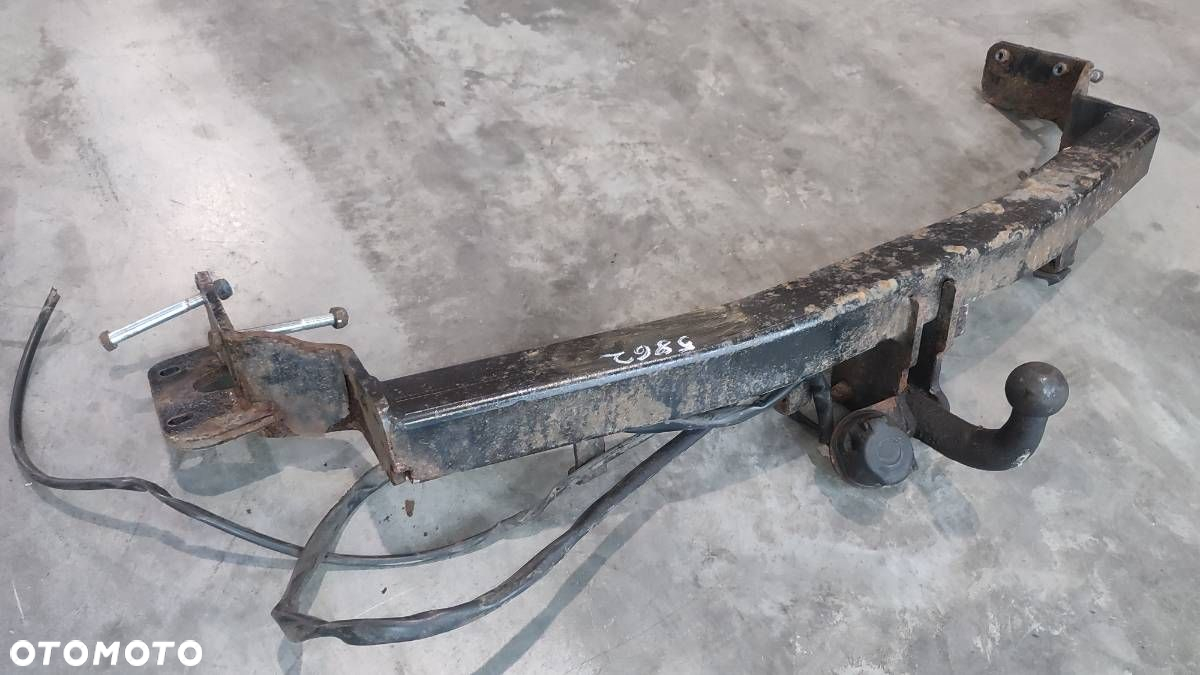 HAK HOLOWNICZY BELKA KULKA KIA SORENTO II 2010 - 4