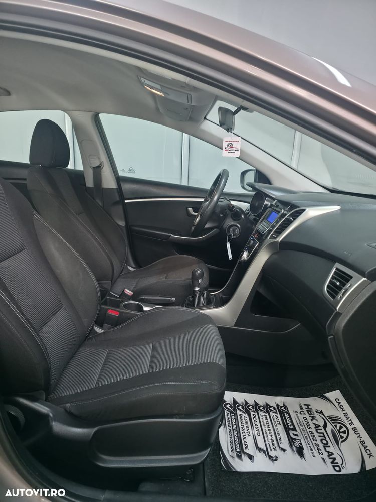 Hyundai i30 1.4 MPi Comfort+ - 14