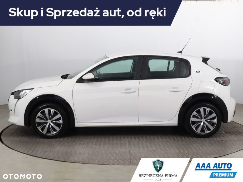 Peugeot 208 - 4