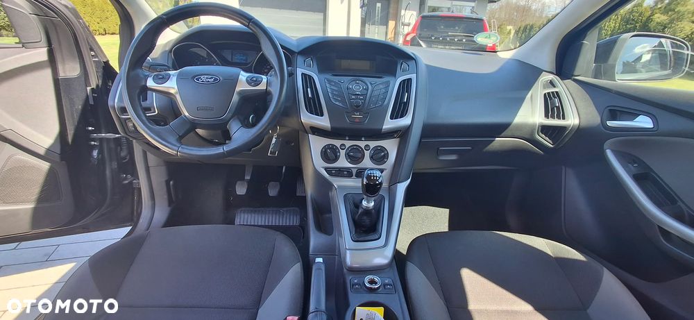 Ford Focus 1.6 TDCi DPF Ambiente - 12