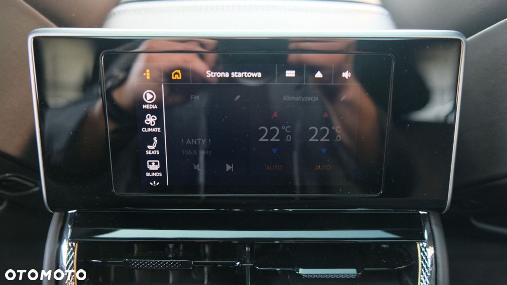 Bentley Flying Spur - 28