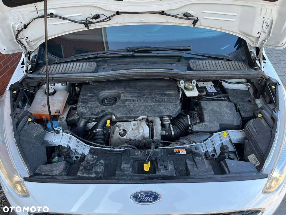 Ford Grand C-MAX - 27