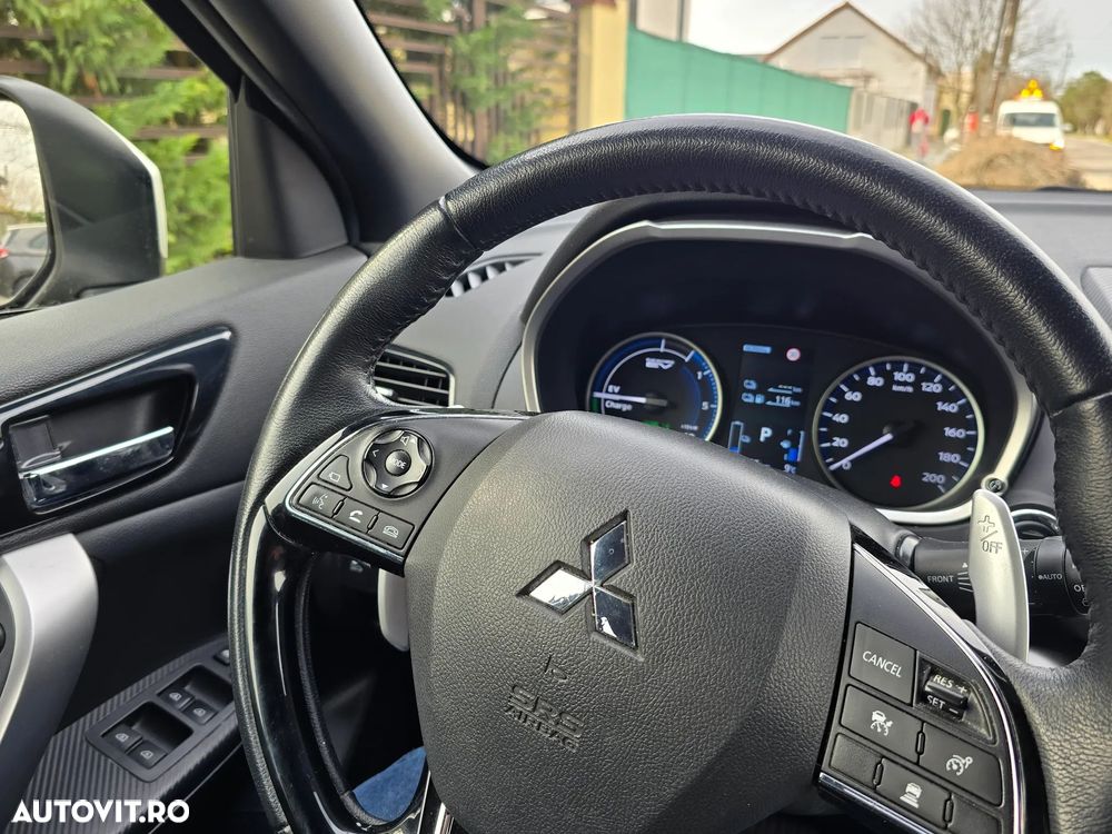 Mitsubishi Eclipse-Cross PHEV Intense+ - 12