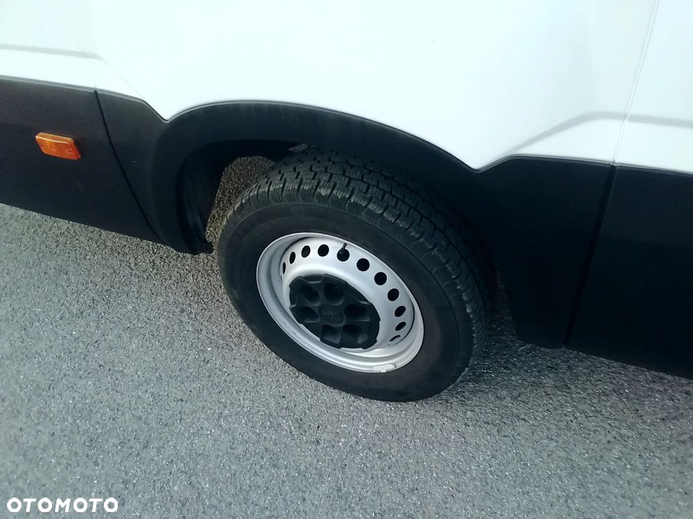 Iveco Daily - 16
