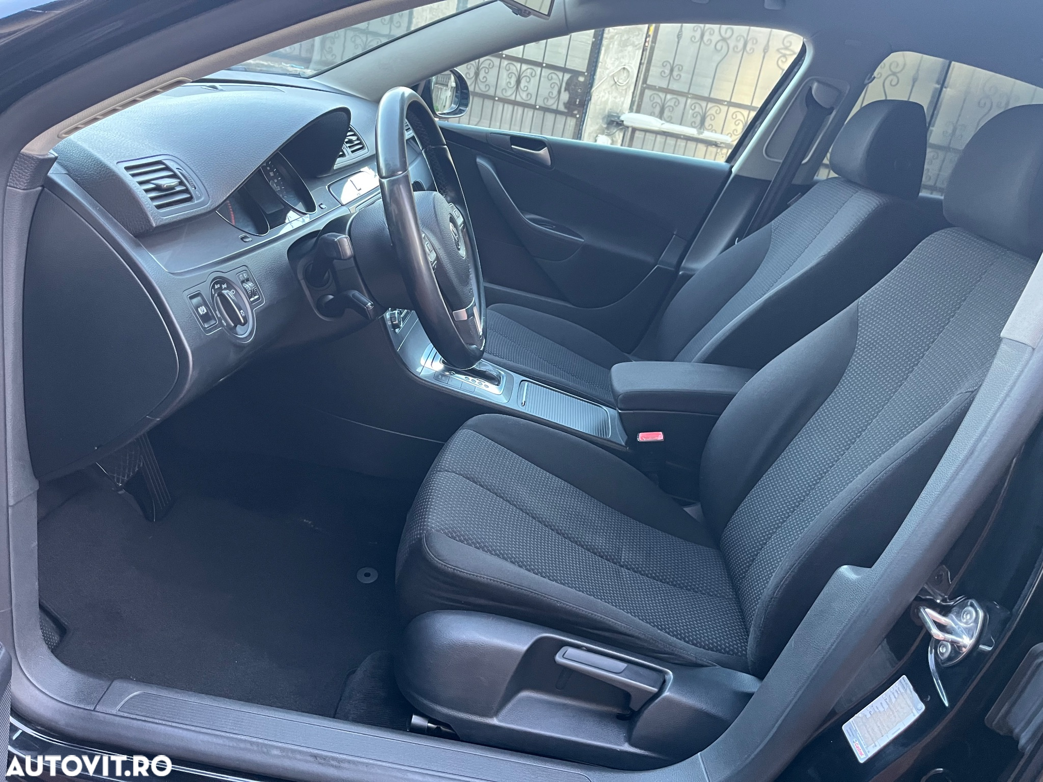 Volkswagen Passat Variant 2.0 TDI Blue TDI DSG Comfortline - 12