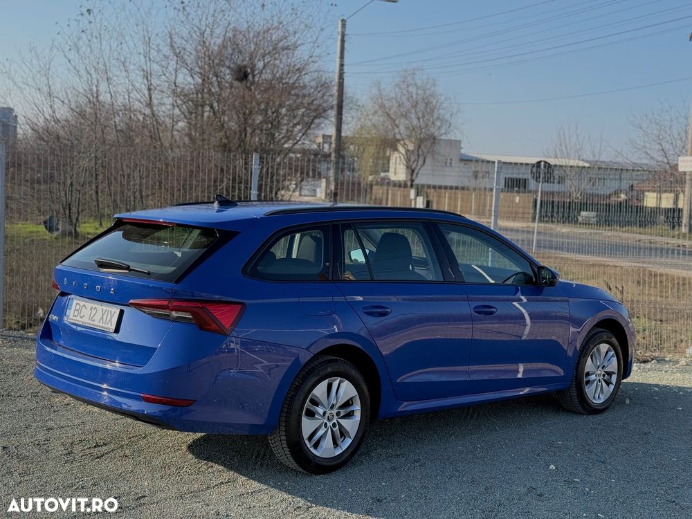 Skoda Octavia Combi 2.0 TDI DSG Edition - 7