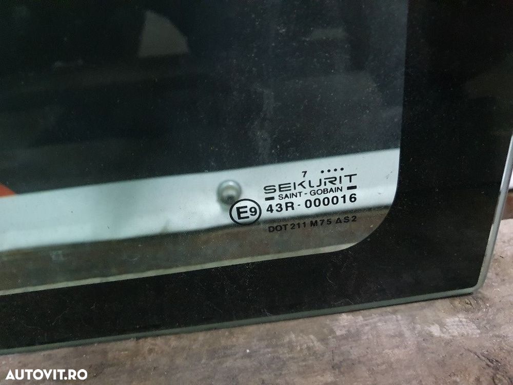Geam stanga mijloc  CITROËN BERLINGO Box M_ 1996 - 2011 1.6 HDI 75 9HW (DV6BTED4), DV6B 43R-000016 - 2