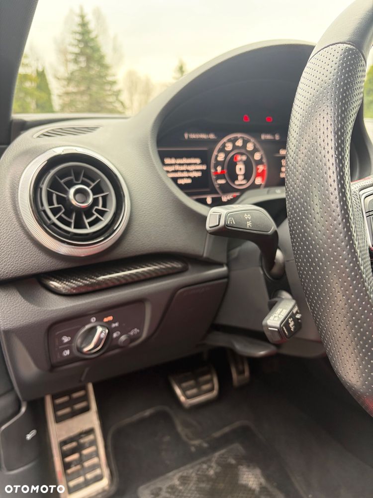 Audi S3 S tronic - 24
