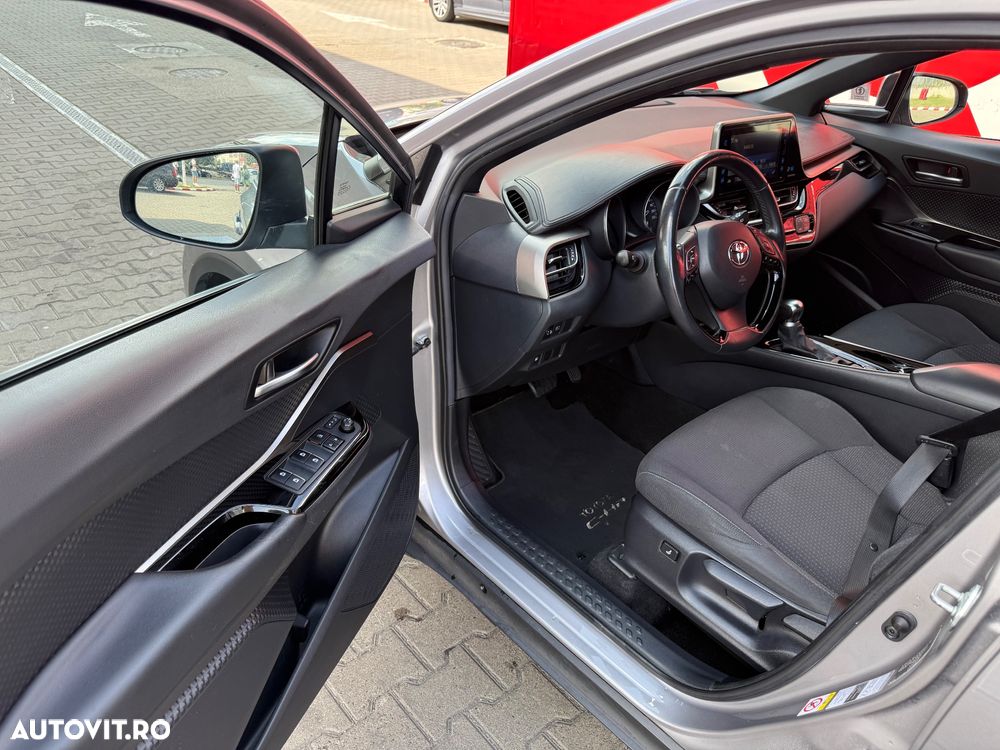 Toyota C-HR 1.8 HSD 122 CP 4x2 CVT Style - 12