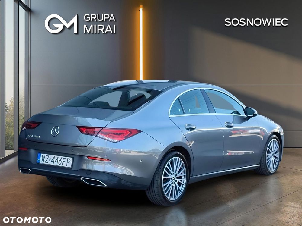 Mercedes-Benz CLA 200 7G-DCT - 5