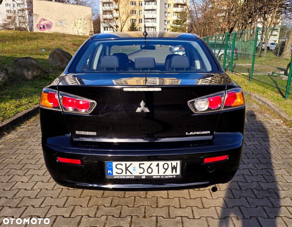 Mitsubishi Lancer 1.6 Invite - 10