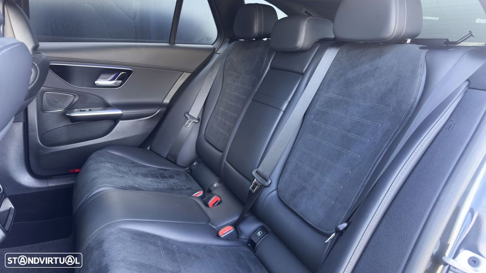 Mercedes-Benz C 300 de 4Matic 9G-TRONIC AMG Line Advanced - 35